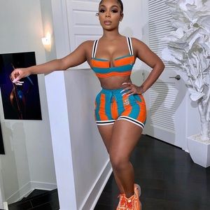 GIRLS TRIP OUTFIT🤪 JUST IN STRIPES SHANE